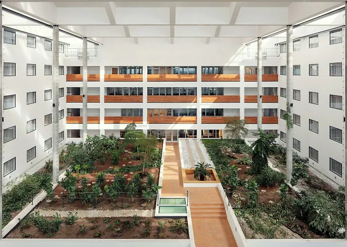 Hotel Courtyard By Marriott Prague Airport