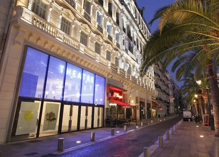 Grand Hotel Dauphine Toulon, Boutique Hotel & Suites