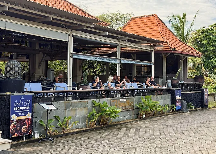Puri Raja Hotel Legian 