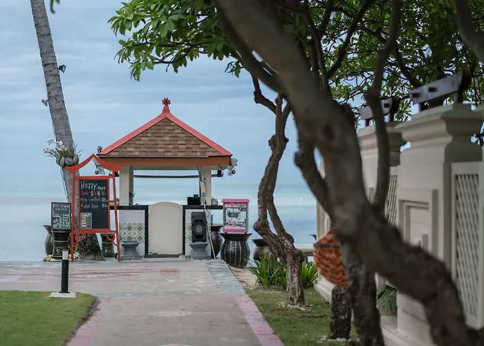 The Briza Beach Resort, Samui - Sha Plus Strand von Chaweng