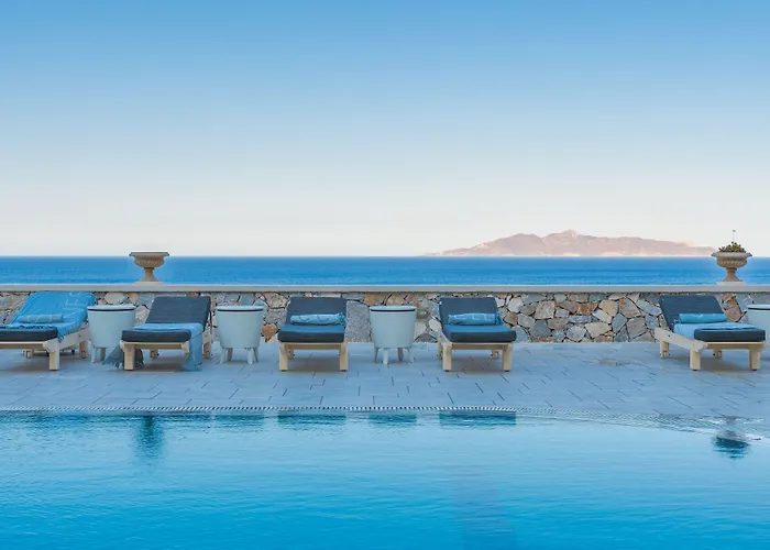 Epavlis Hotel & Spa Kamari 