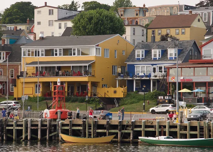Rum Runner Inn Lunenburg
