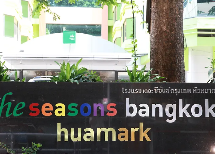 The Seasons Bangkok Huamark