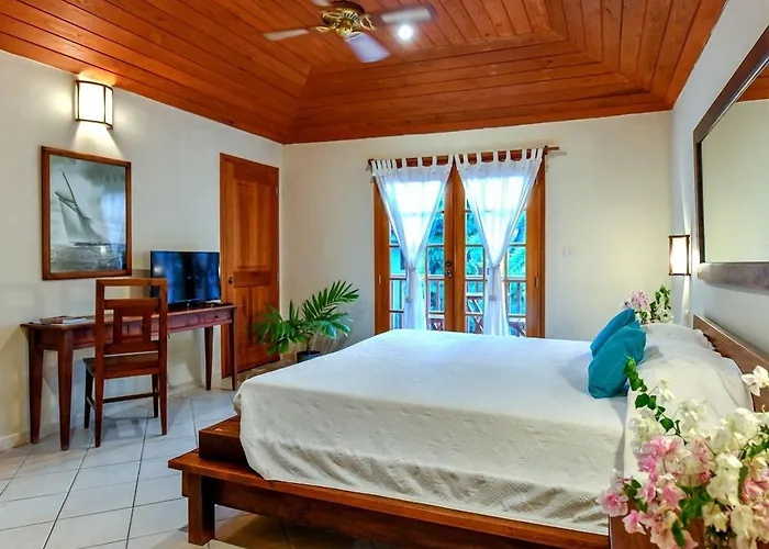 Antigua Superyacht Marina & Resort English Harbour