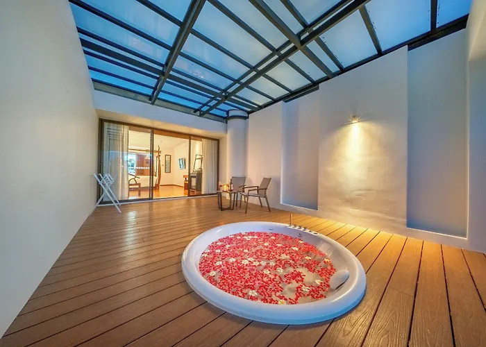 Patong Beach Hotel By See2Sea Phuket
