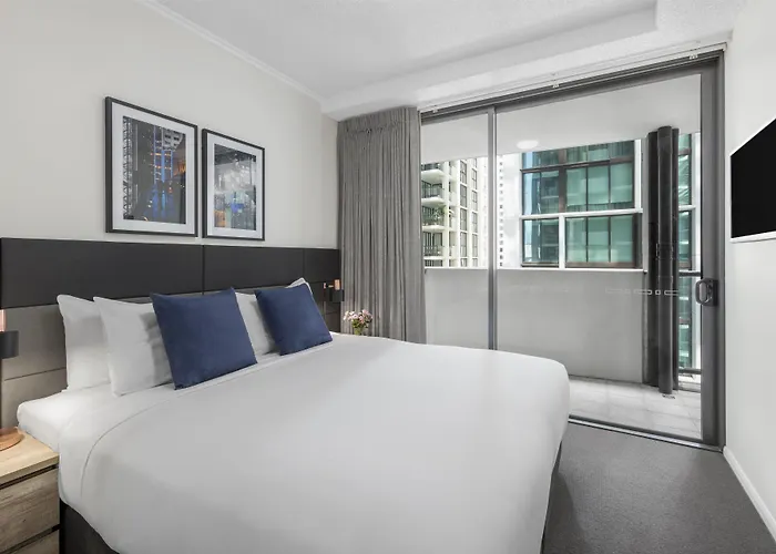 Oaks Brisbane On Margaret Suites