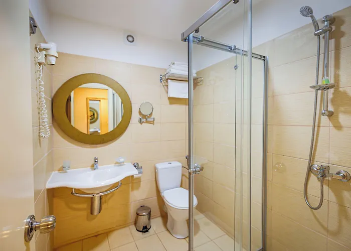 Ocean Bay Hotel & Resort Bakau