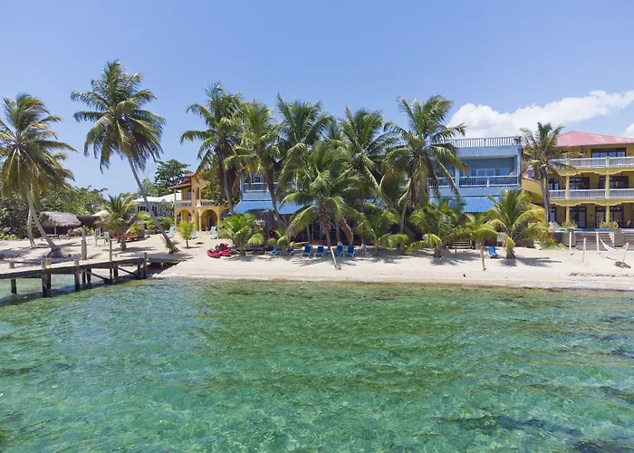 Parrot Cove Lodge Hopkins