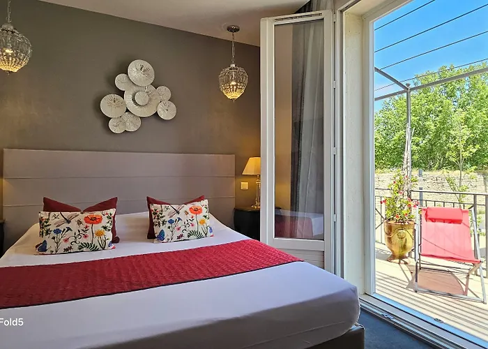 Brit Hotel Acacias Arlés