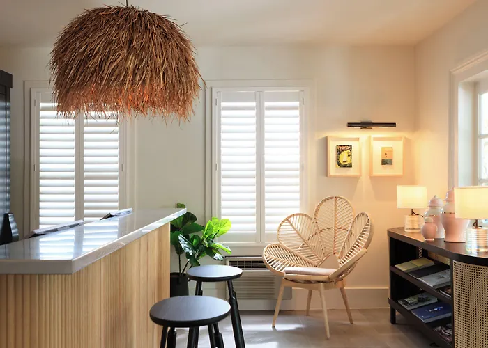 Lighthouse Hotel - Key West Historic Inns