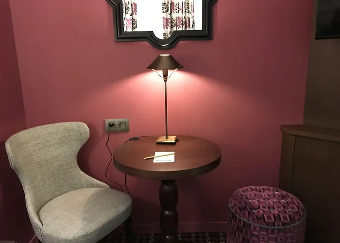 Les Tournelles Otel Paris
