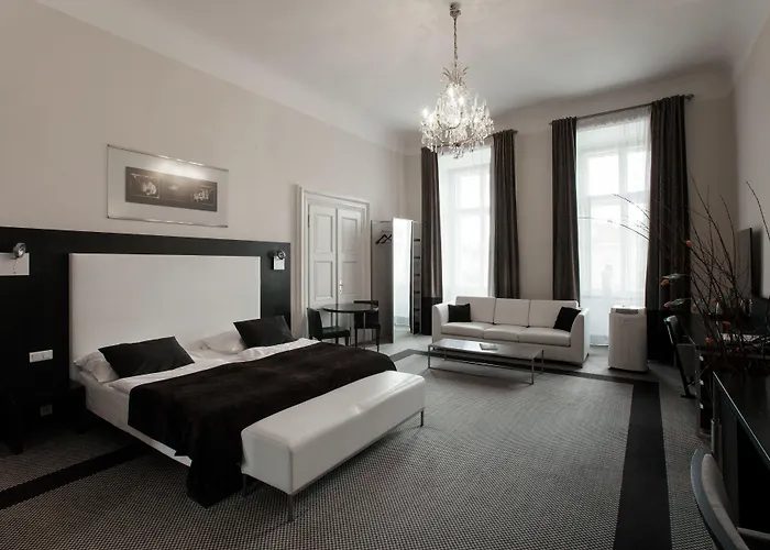 Old Town Square Residence By Emblem Prague