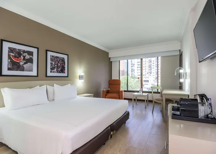 Nh Cali Royal Hotel