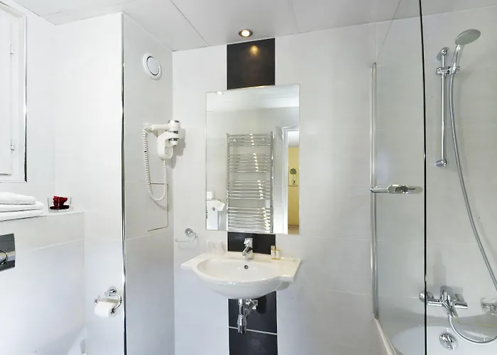 Carladez Cambronne Hotel Paris