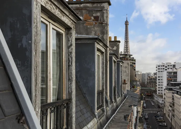 Campanile Prime - Paris 15 Tour Eiffel Hotel