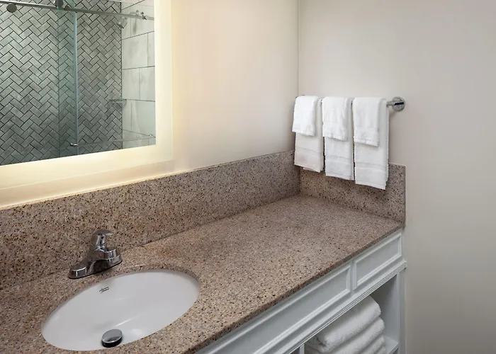 Surfside Hotel And Suites Provincetown