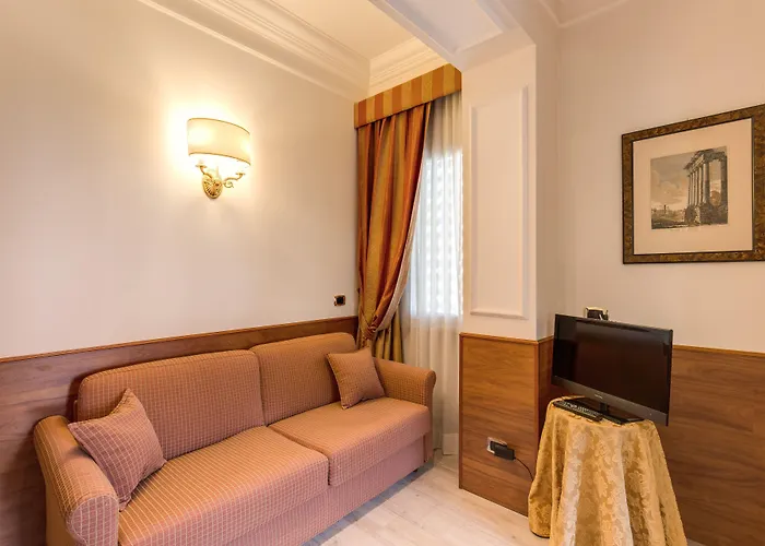 Pinewood Hotel Rom