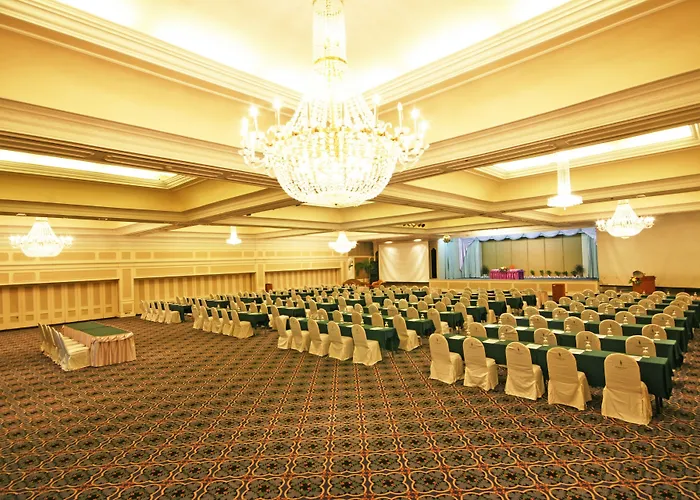 Bangkok Palace Hotel