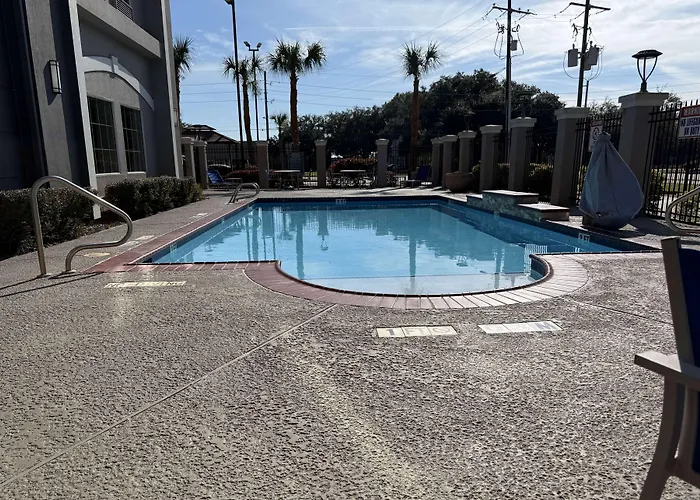 La Quinta Inn & Suites Beaumont West