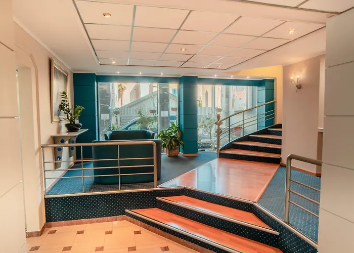 Anita Hotel Pire