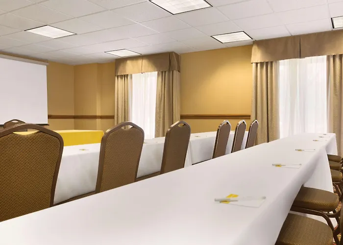 Hampton Inn & Suites Tarpon Springs