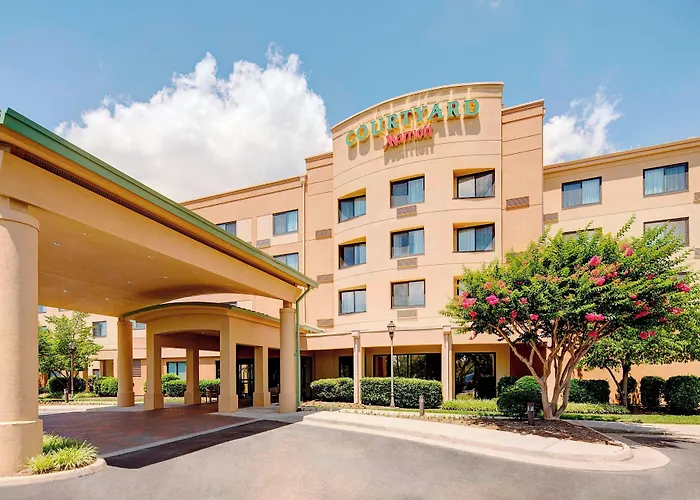 Courtyard By Marriott Roanoke Airport Hotel