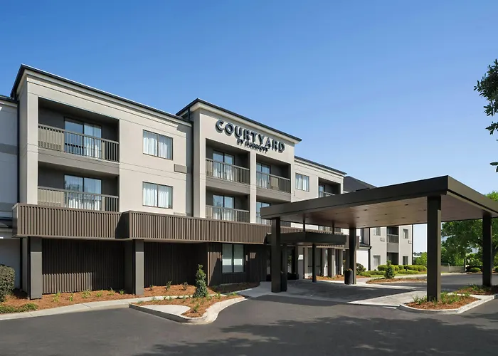 Courtyard By Marriott Valdosta Hotel