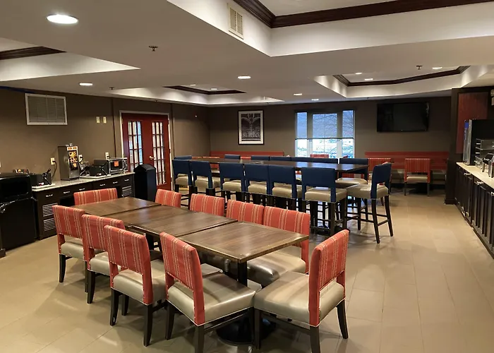 Comfort Suites Newark - Harrison