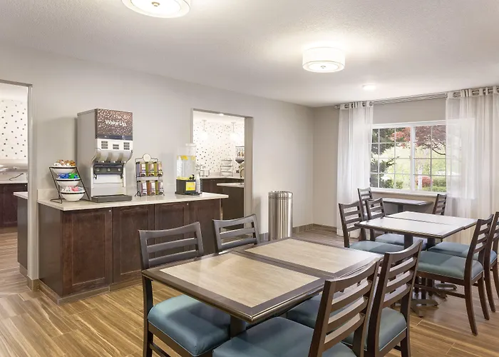 Comfort Inn & Suites Tualatin - Lake Oswego South