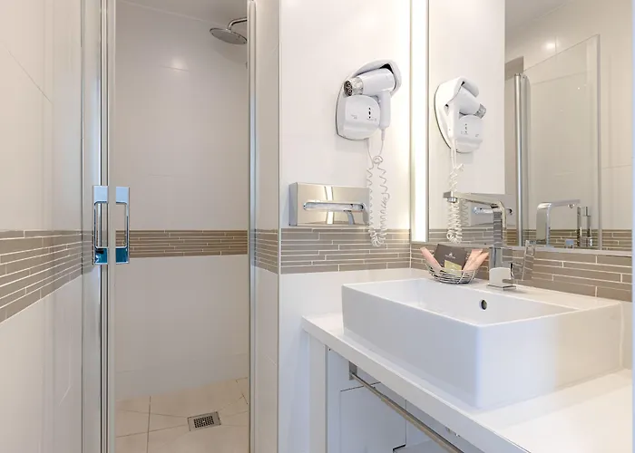 Hotel Le Beaugency París