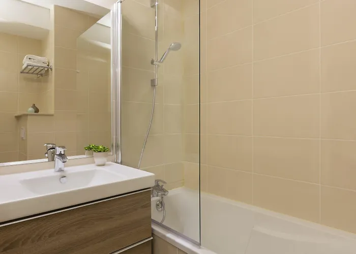 Citadines La Defense Paris Aparthotel Courbevoie
