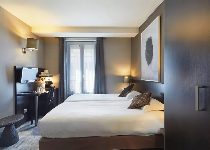 Logis Hotel Jardin De Villiers Paris