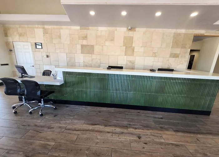 The Grand Inn Peoria
