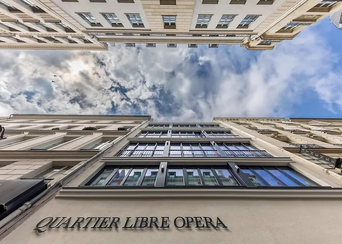 Hotel Le Pera Paris