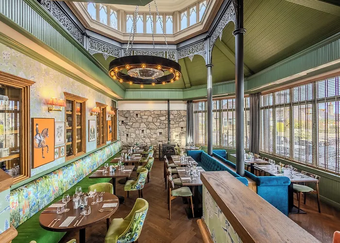 Palm Court Hotel Aberdeen