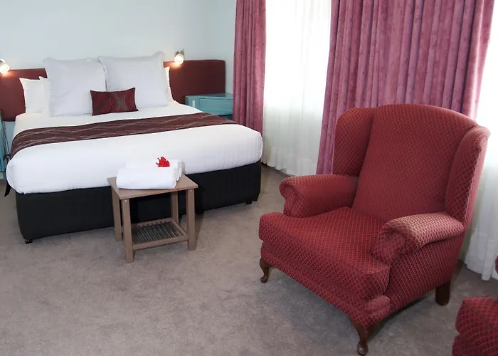 Surestay Hotel By Best Western The Clarence On Melville Albany