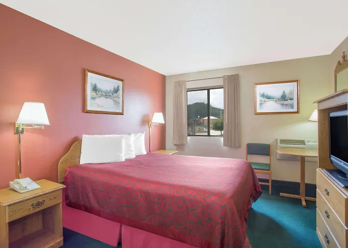 Days Inn By Wyndham Custer