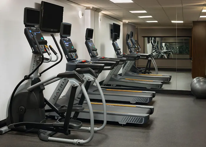 Four Points By Sheraton Edmonton South