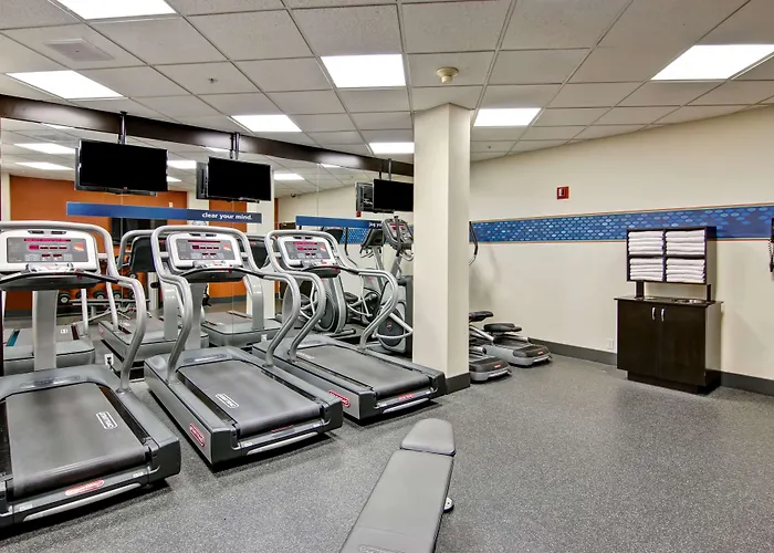 Hampton Inn & Suites By Hilton Calgary-Airport