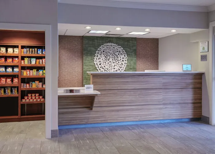 Fairfield Inn & Suites Detroit Livonia