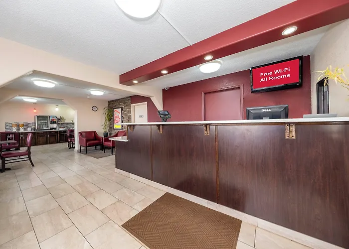 Red Roof Inn Plus+ Huntsville - Madison