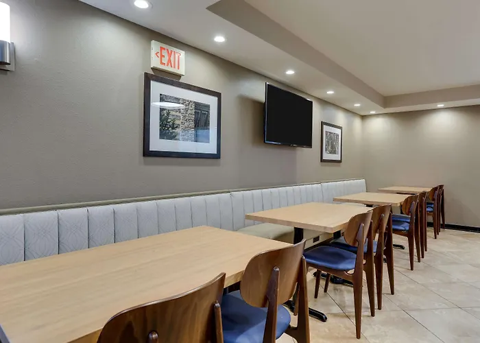 Drury Inn & Suites St. Louis St. Peters Saint Peters