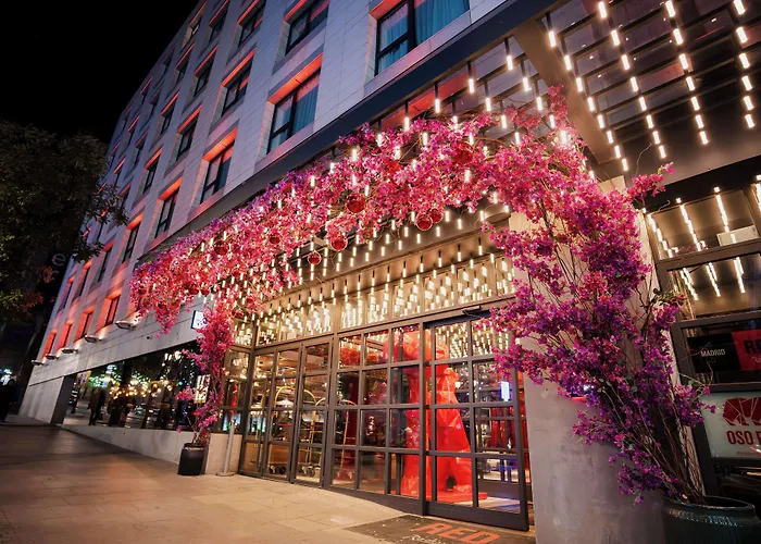 Hotel Radisson Red Madrid