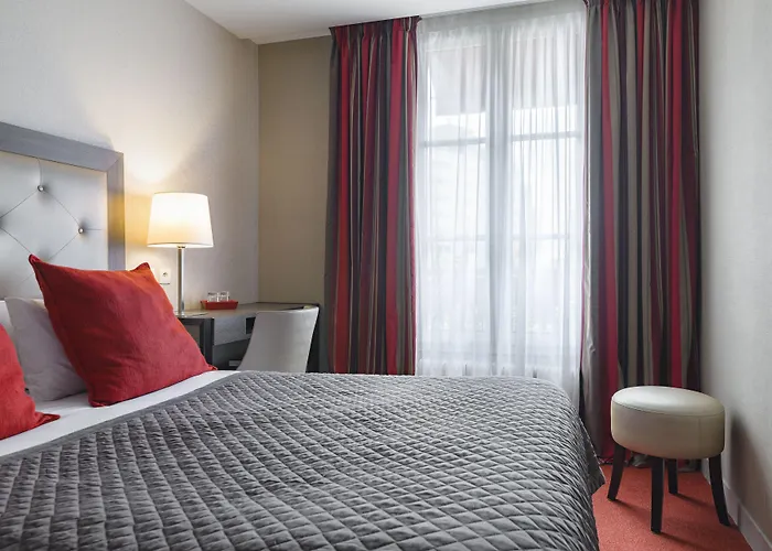 Eiffel Kennedy Hotel Paris