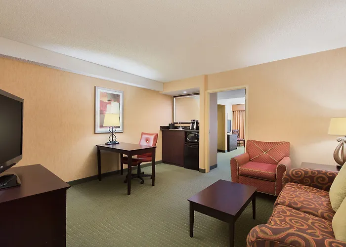 University Plaza Hotel Springfield