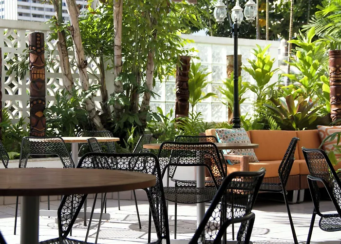 Oasis Hotel Waikiki Honolulu