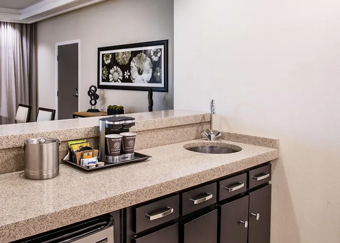 Doubletree By Hilton Portland Hotel