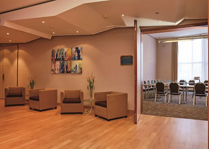 H4 Hotel Hamburg Bergedorf, Trademark Collection By Wyndham