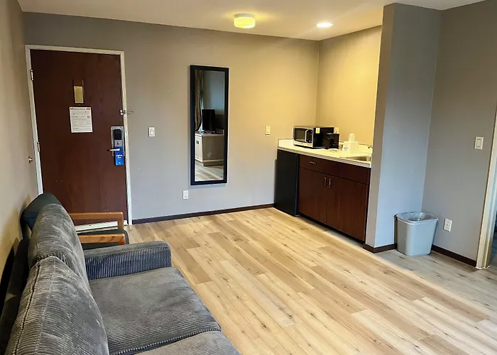 Days Inn By Wyndham Seatac Airport
