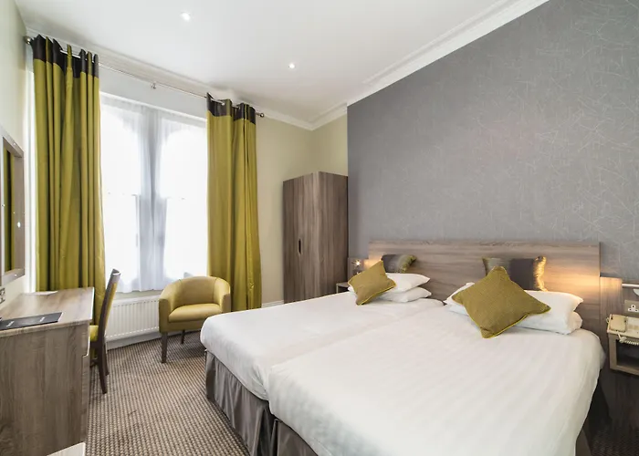 Phoenix Hotel London